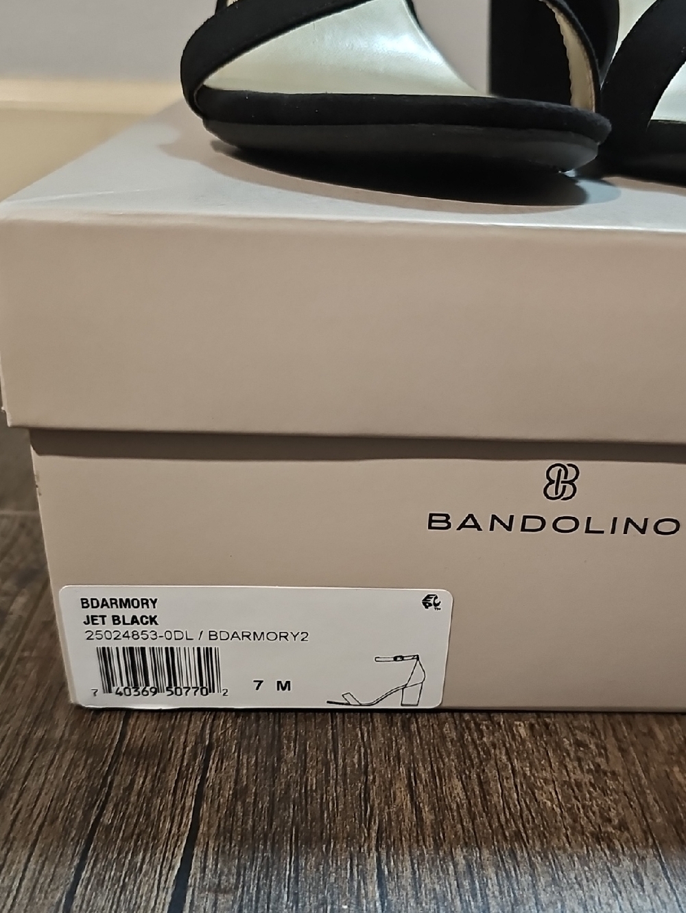 Bandolino Armory Women's 7 Black Suede Ankle-Strap Heels New In Box - Picture 7 of 7